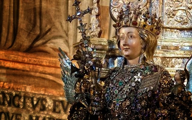 Festa di sant'Agata: indossare il sacco o non indossarlo?